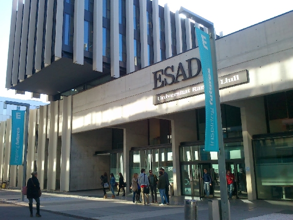 España: Becas para Maestría en Administración y Negocios  ESADE Business School
