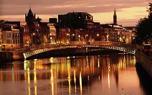 Irlanda: Becas para MBA University College Dublin  