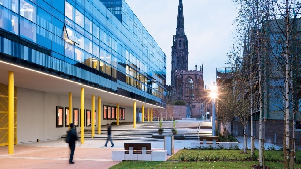 Reino Unido: Becas para Pregrado y Postgrado en Varios Temas Coventry University 