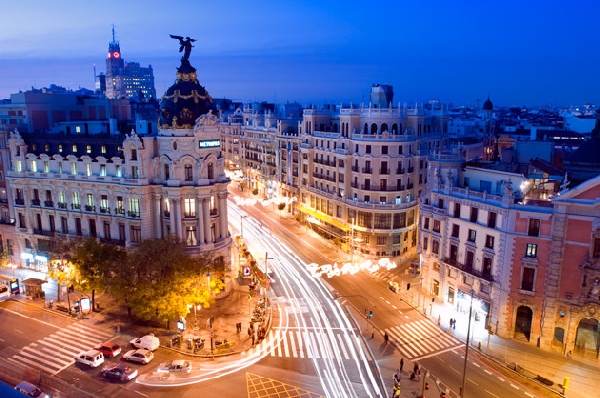 España: Becas para Maestría en Derecho Constitucional CEPC/ UIMP