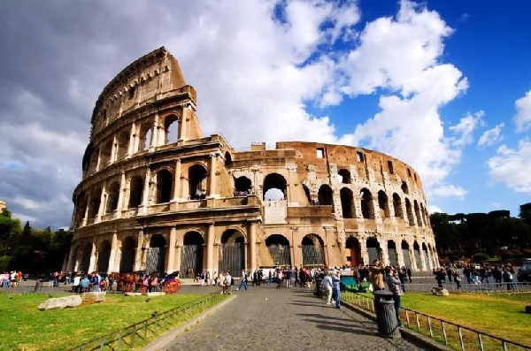 Italia: Becas para Postgrado en Diversos Temas Gobierno de Italia 