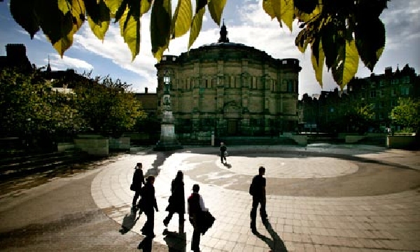 Reino Unido: Becas para Pregrado en Psicología  BPP University